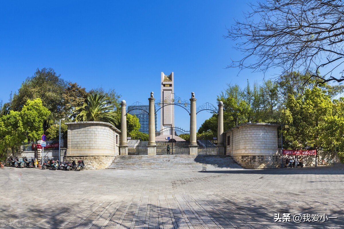 云南昆明古建筑群图,云南省昆明市官渡古镇古建筑