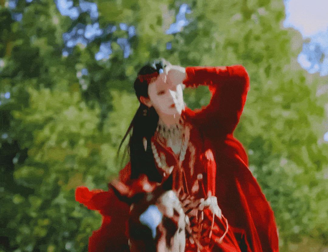 空气骑马、劈叉抱、鸟替，电视剧不敢拍的全景，真的不会笑场吗？