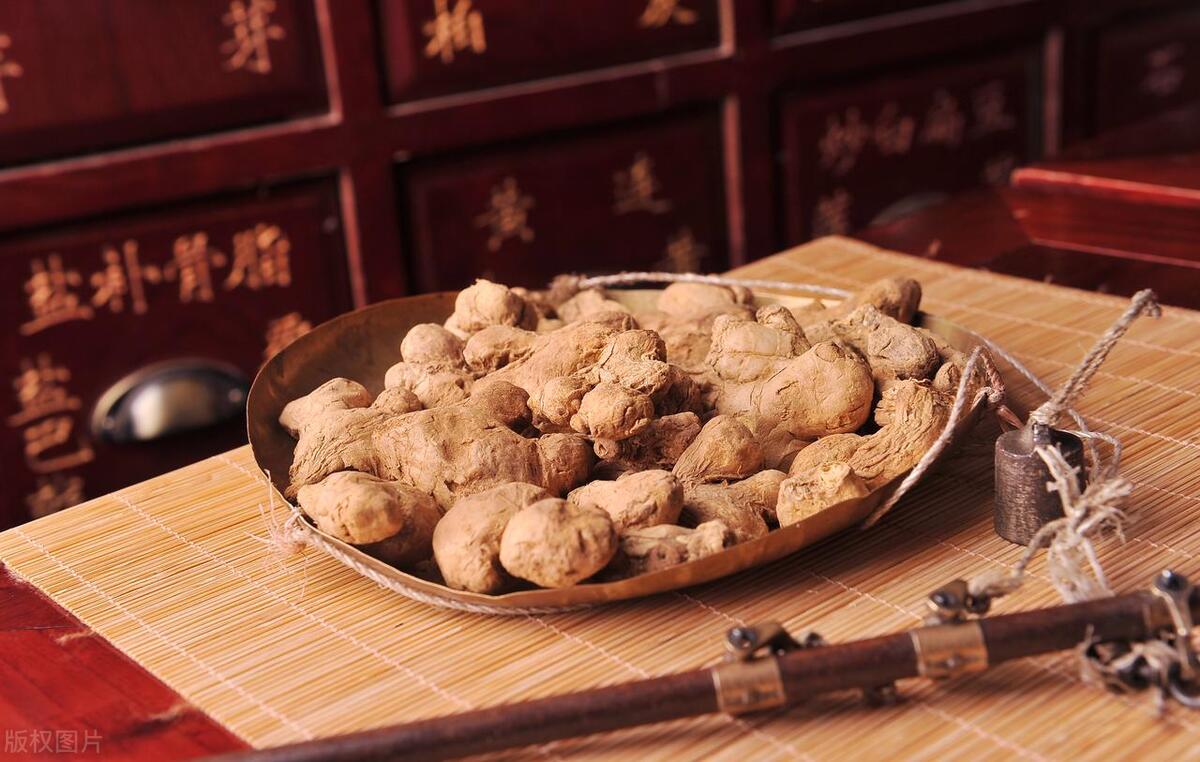 肾阳虚腰疼金匮肾气丸还是右归丸,脾肾阳虚怕冷怎么办吃金匮肾气丸