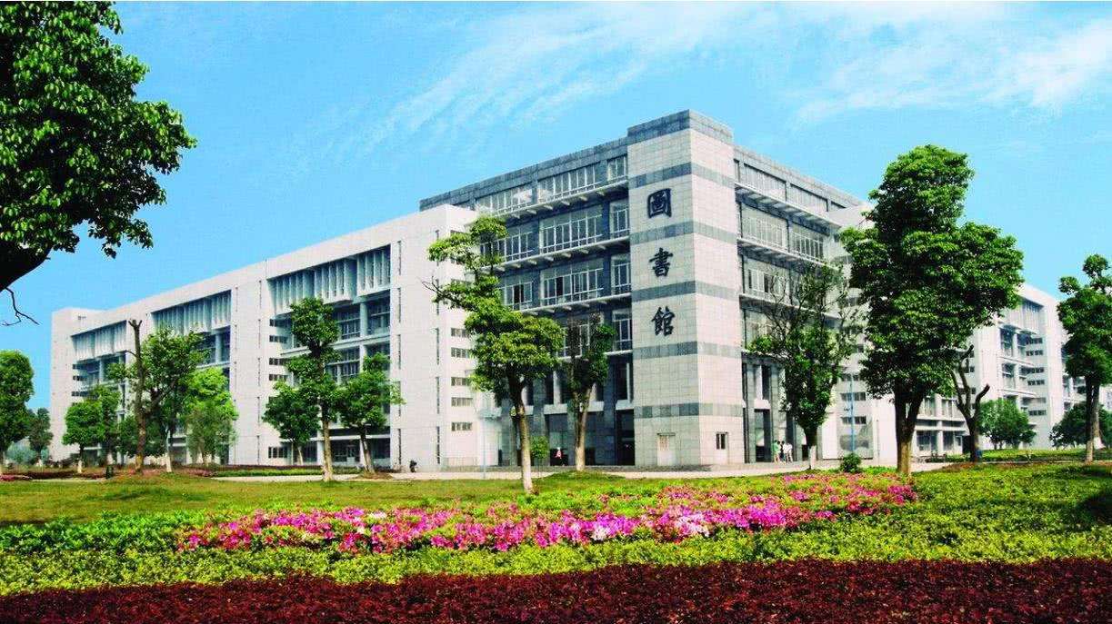 郑州三大有名大学,福州大学郑州大学南昌大学哪个好