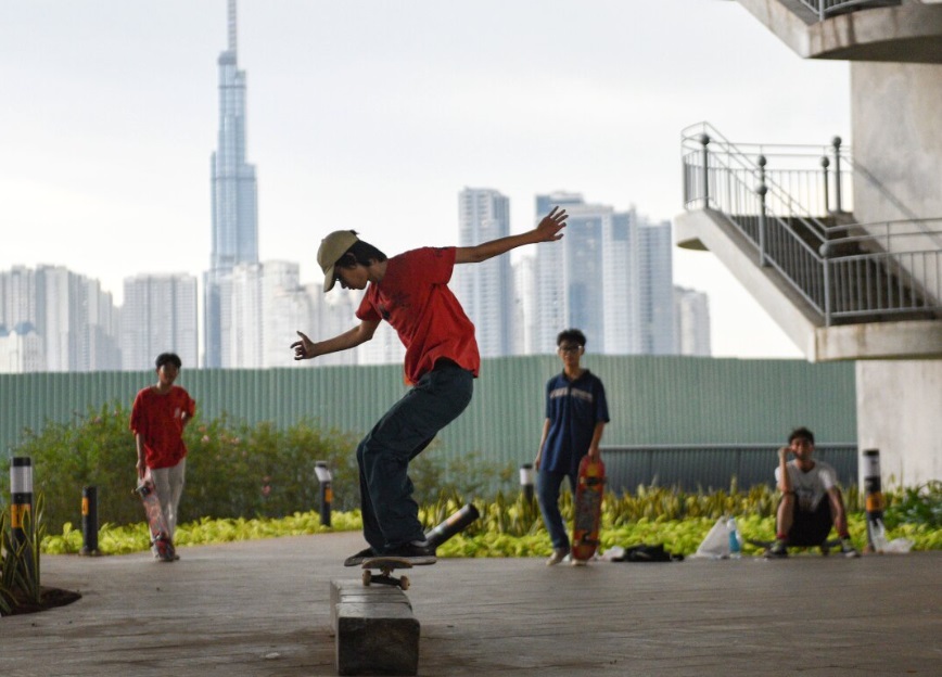 越南最繁华的城市街景,越南老街与芒街哪个城市繁华