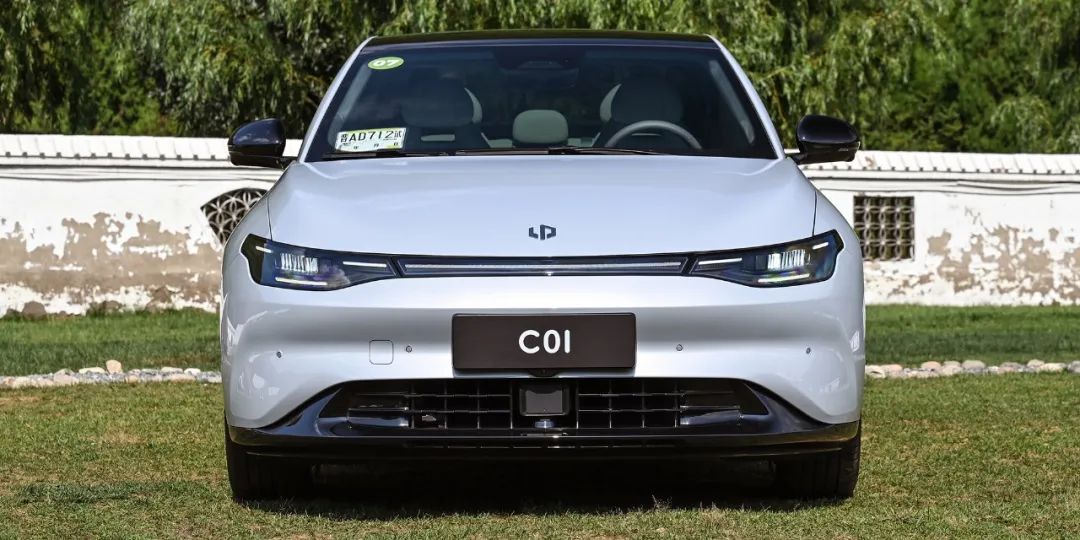 15万的零跑c01值不值得入手,降价后的零跑c01值得买么