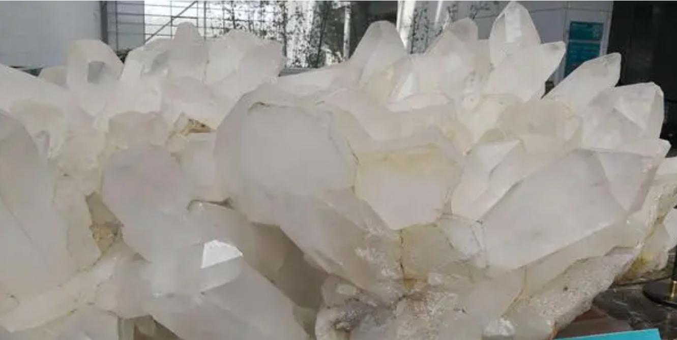 毛主席的水晶棺：纯度99.9999%，能抗8级地震，至今无人能再做