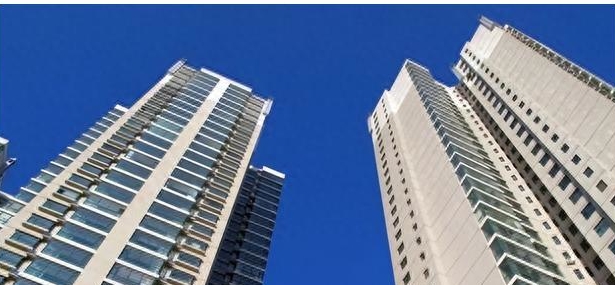 曹德旺预言20至30层楼房怎样了,曹德旺的房子到底值不值得买