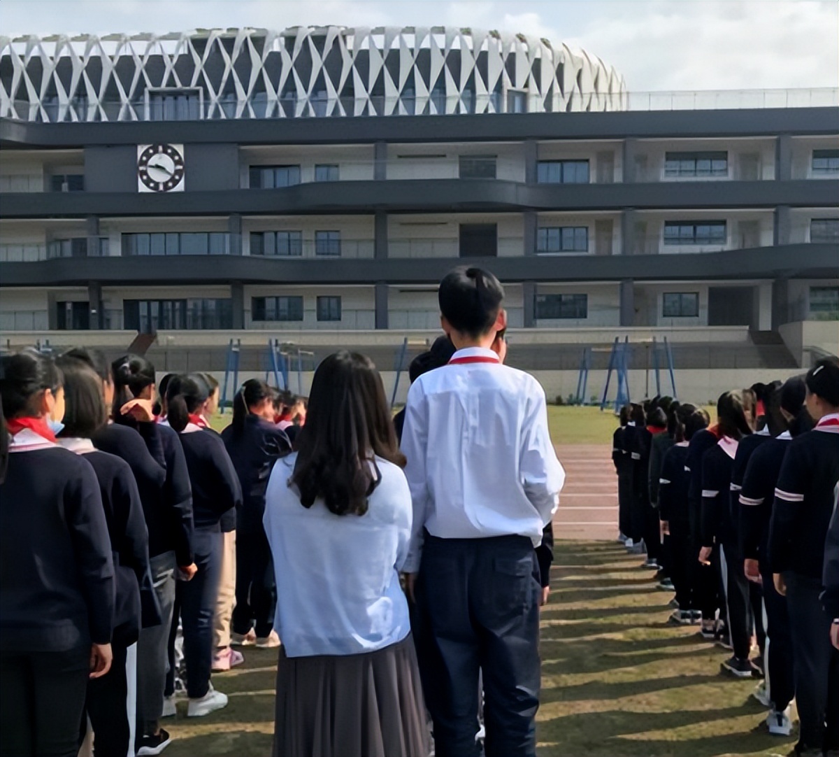 身高基因影响大还是后天影响大,先天身高基因差后天能长高吗