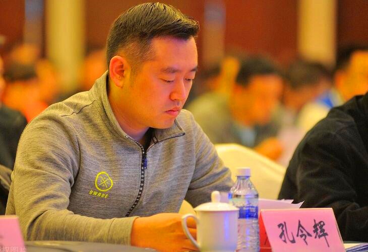 刘国梁对张本和伊藤评价,曝日乒邀请孔令辉执教