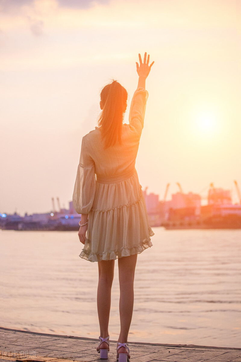 关于繁华落尽经典语录句子有哪些,繁华落尽经典语录句子摘抄大全