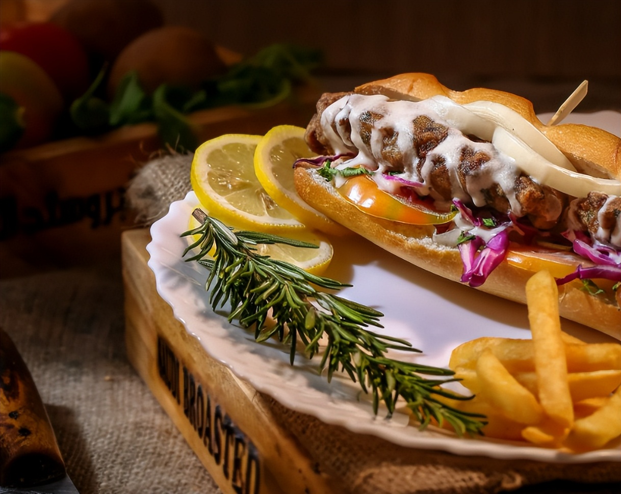 研究发现心跳快慢和寿命长短有关,心跳速度与寿命长短的关系