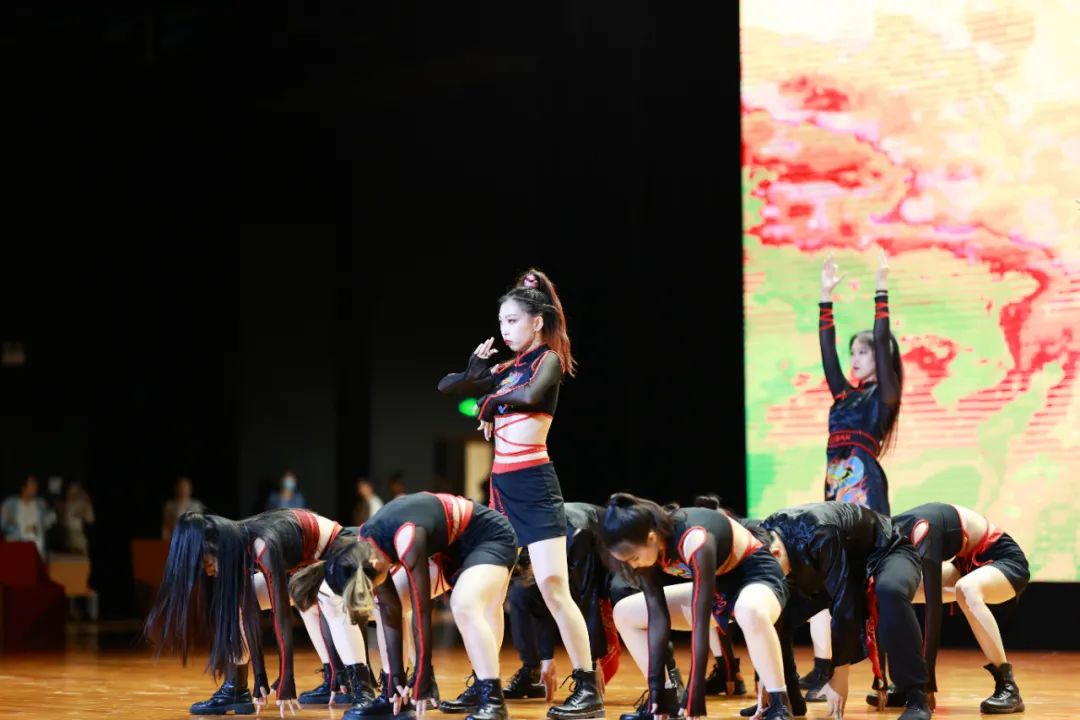 浠婂鑸炲姩,浠婂鑸炶捣鏉ュ箍鍦鸿垶