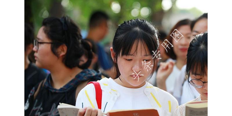 92岁老妈去世留下三个智障儿子,78岁老妈去世后三个女儿争房产