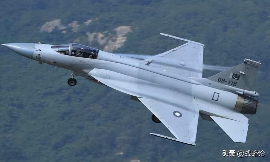 枭龙与鹰狮对比 (枭龙战机与鹰狮战机数据对比)