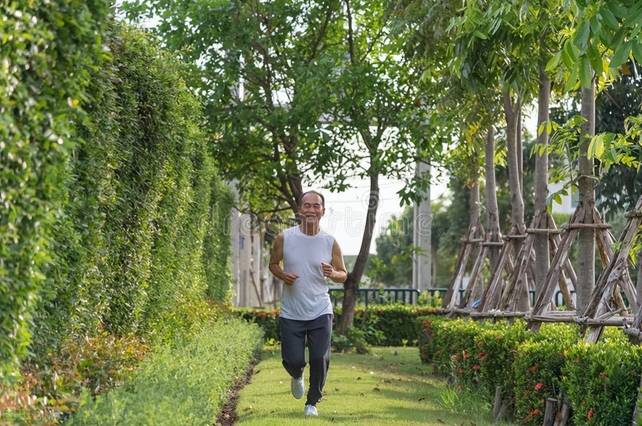 医生是怎么判断癌症患者生存期的,一般癌症患者经历过的几个过程