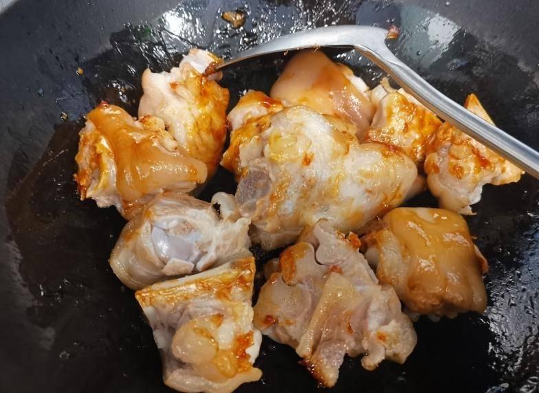 明天初八吃什么呢,明天八月初八