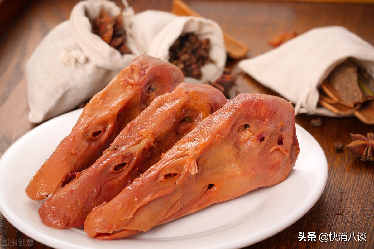 紫燕百味鸡和周黑鸭哪个值得加盟,绝味鸭脖周黑鸭煌上煌哪家好吃