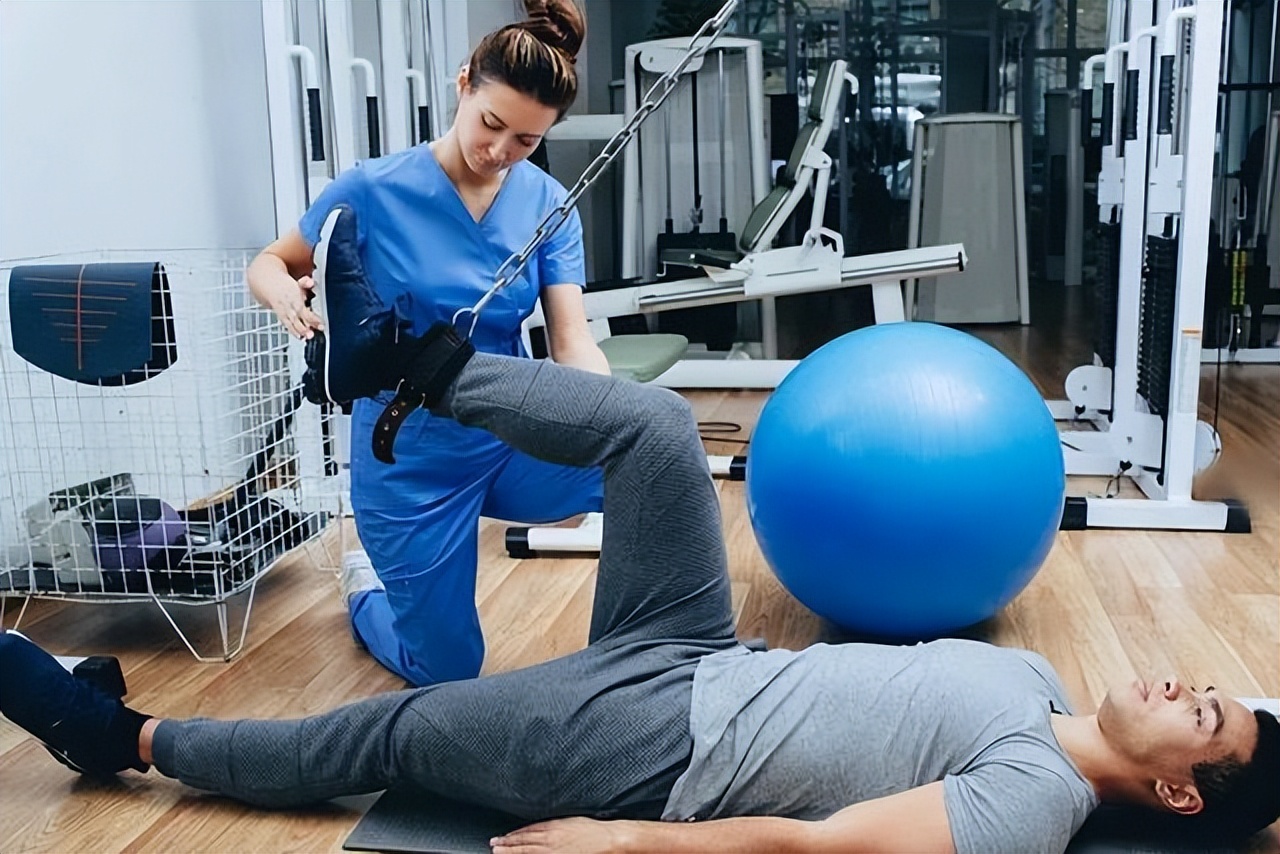 哪里能系统的学习运动康复师,运动康复师证需要多少钱