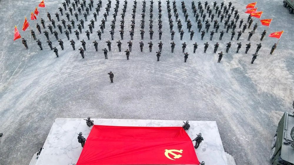 第71集团军：祝福伟大的*党**，跑出新时代奋斗强军的加速度