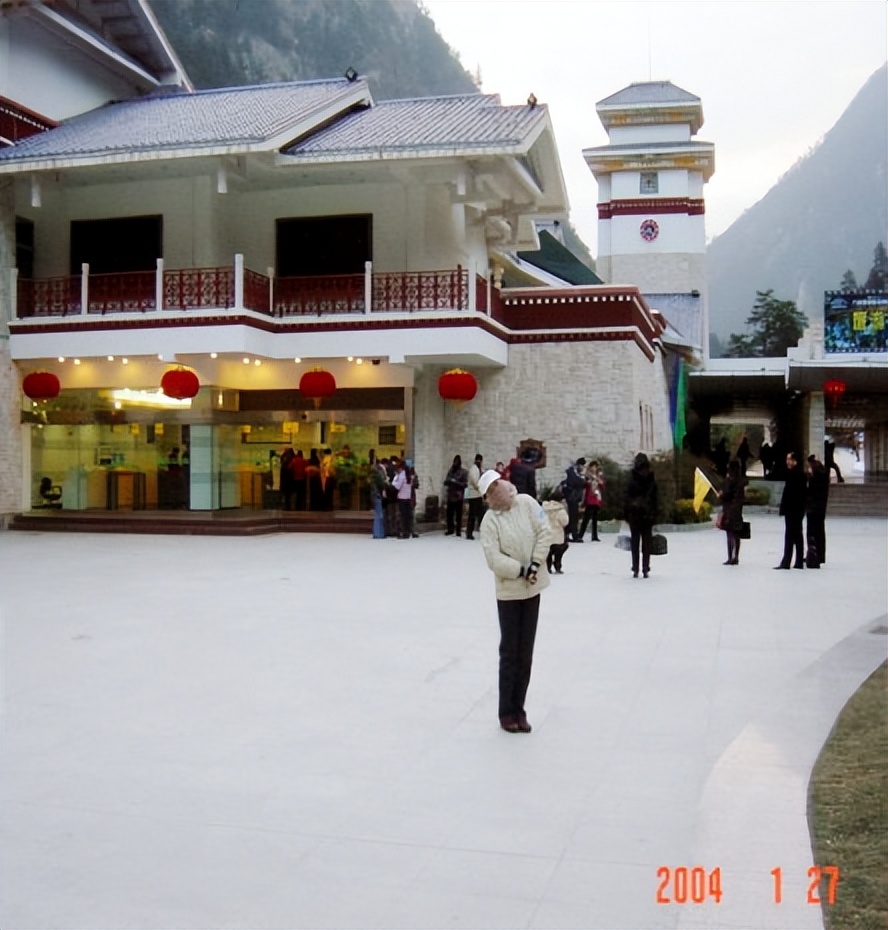 川藏旅游攻略九寨沟,成都自驾游九寨沟攻略四天三晚