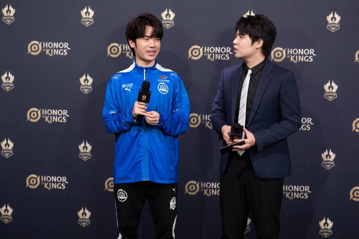 estarpro易峥和他的四个fmvp队友,武汉estar易峥有fmvp吗