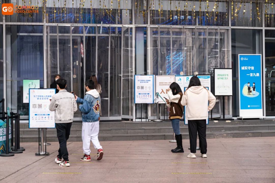 一口气逛了4大商圈，我们久违了的重庆回来了