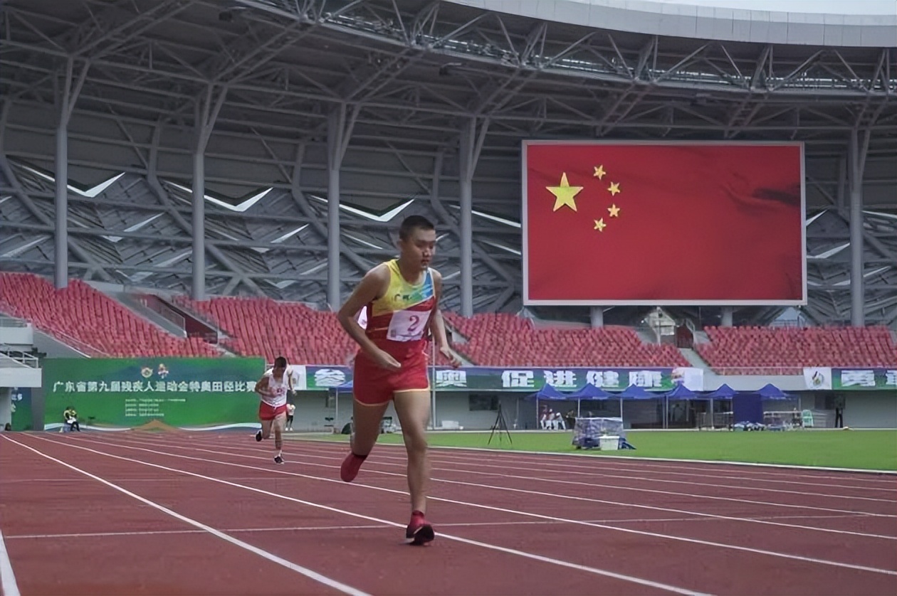 “武马”来了群“星星的孩子”，广州阳光特跑团报名参赛