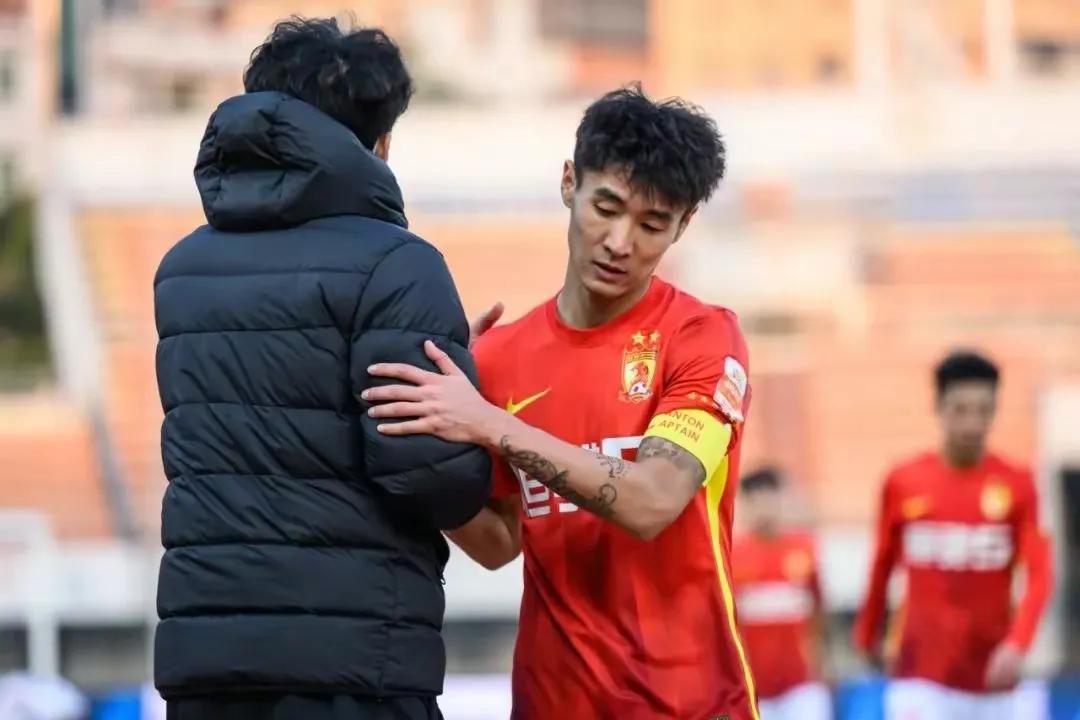 广州队再见,广州队球迷合唱说不出再见