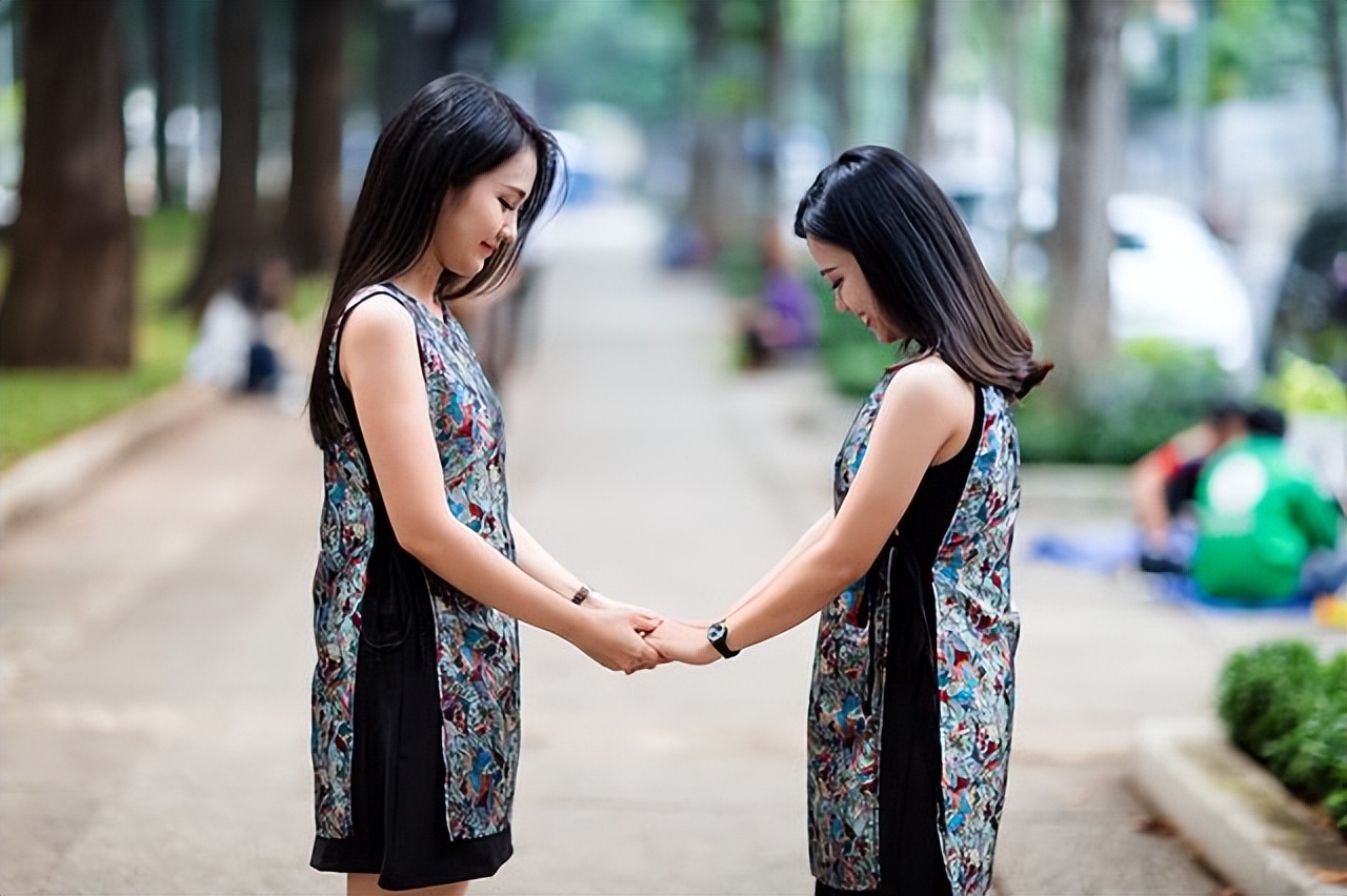 只有朋友才能真正的在一起,朋友相处不是非要话多而是在一起