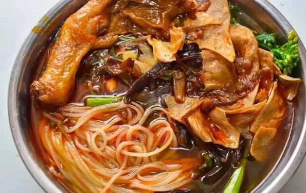 柳州正宗螺蛳粉吃货,柳州柳南区好吃的螺蛳粉店