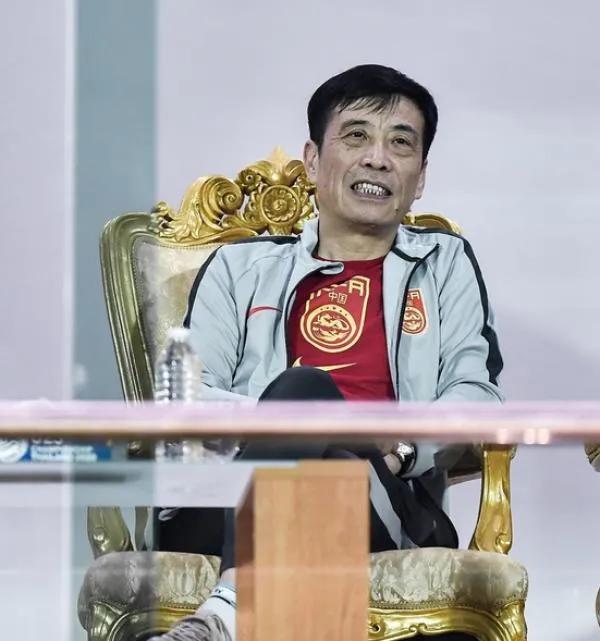 国足惨败越南何时才能重振雄风,国足广州恒大比赛