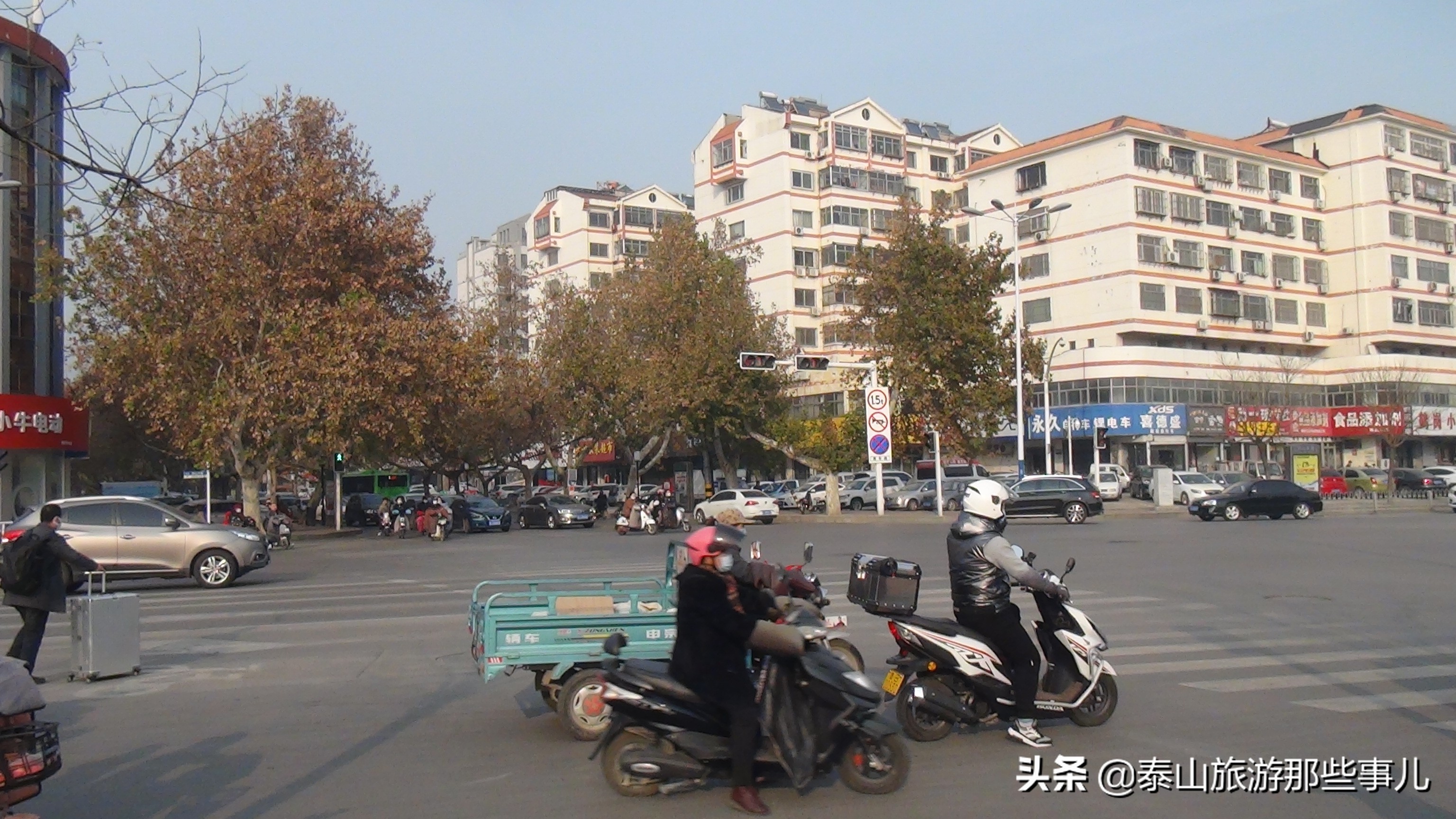 它是“*安泰**第一街”，记载了当地300年商贸史，如今更是火火火