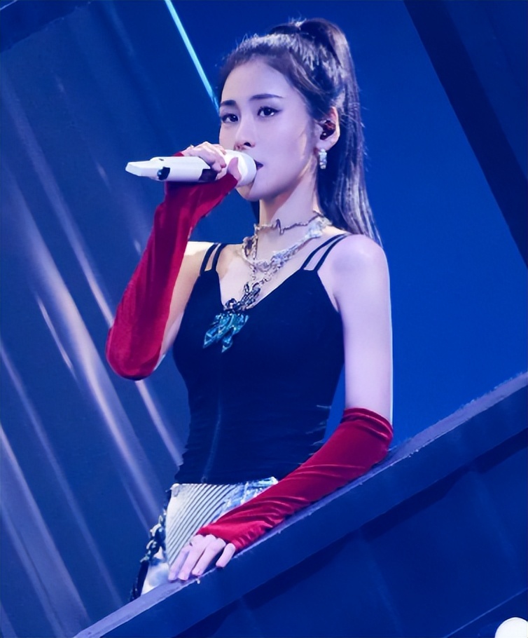 张碧晨惊喜亮相为歌而战,张碧晨人生赢家赴韩出道