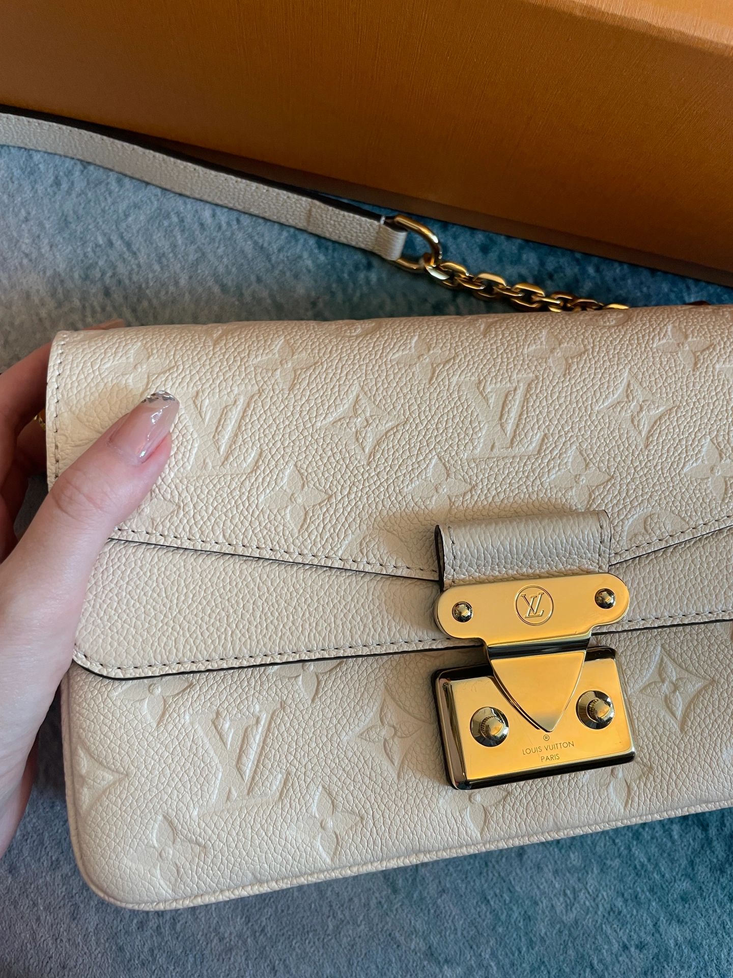 lv新款包包marceau缺点,lvmarceau包哪个颜色好看