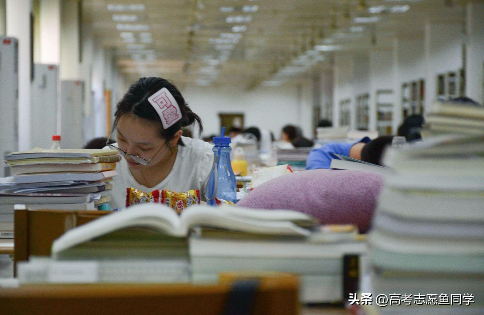 2023理科女生选报哪些专业好就业,2023女生报考什么专业就业前景好