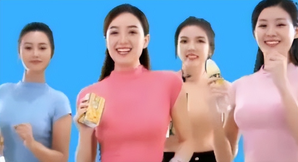 椰树直播间里的大胸妹，并不是为了卖货的