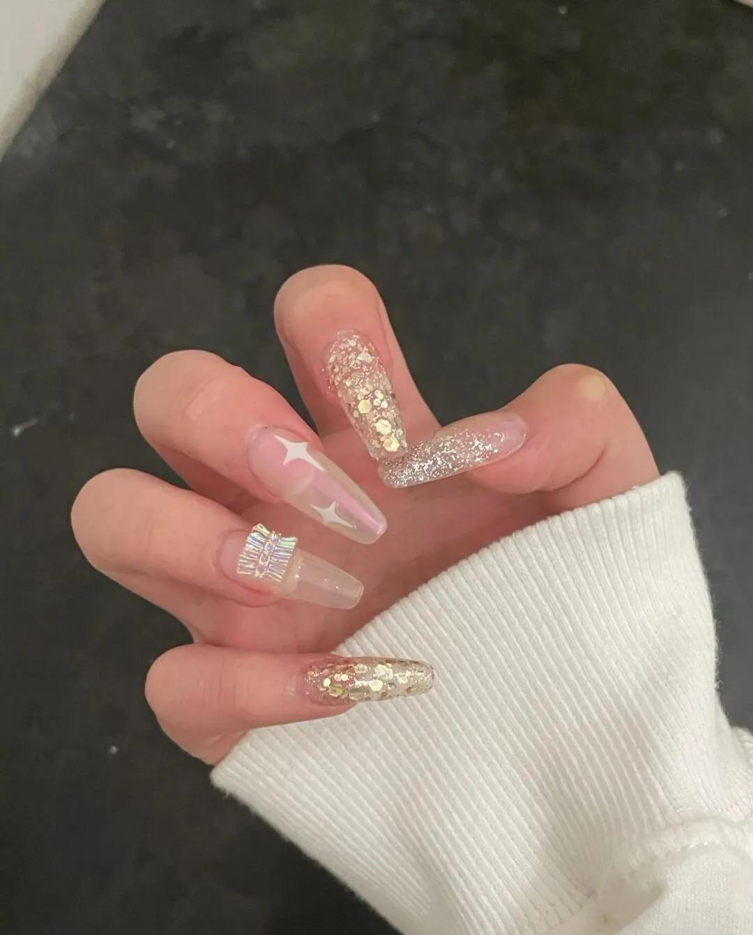 你一定要试试这3种美甲,盘点十款最受欢迎的美甲