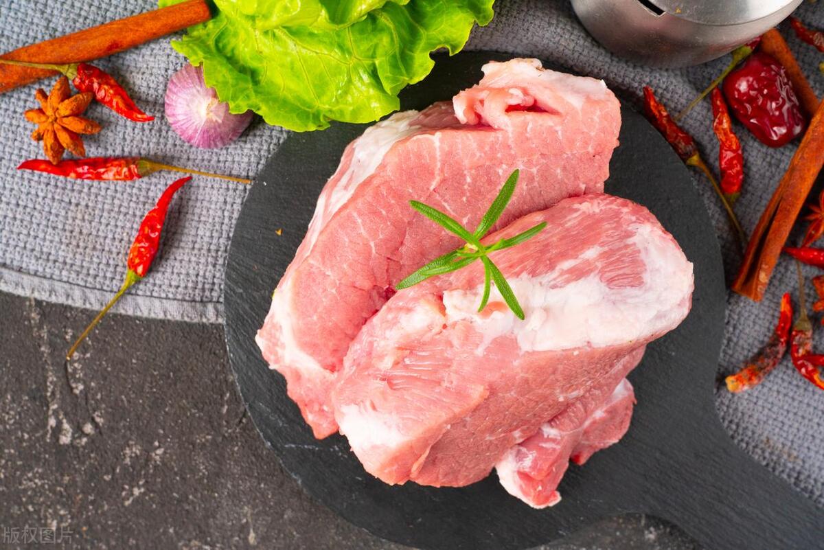 南宁卖猪肉一个月能赚多少,广西卖猪肉一天能赚多少钱