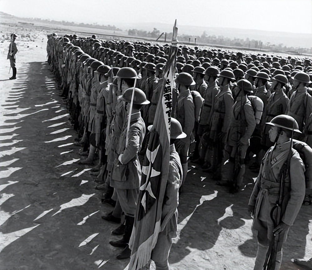 1949年，蒋介石退守台湾，是谁在背后出的主意？又为何会选定台湾