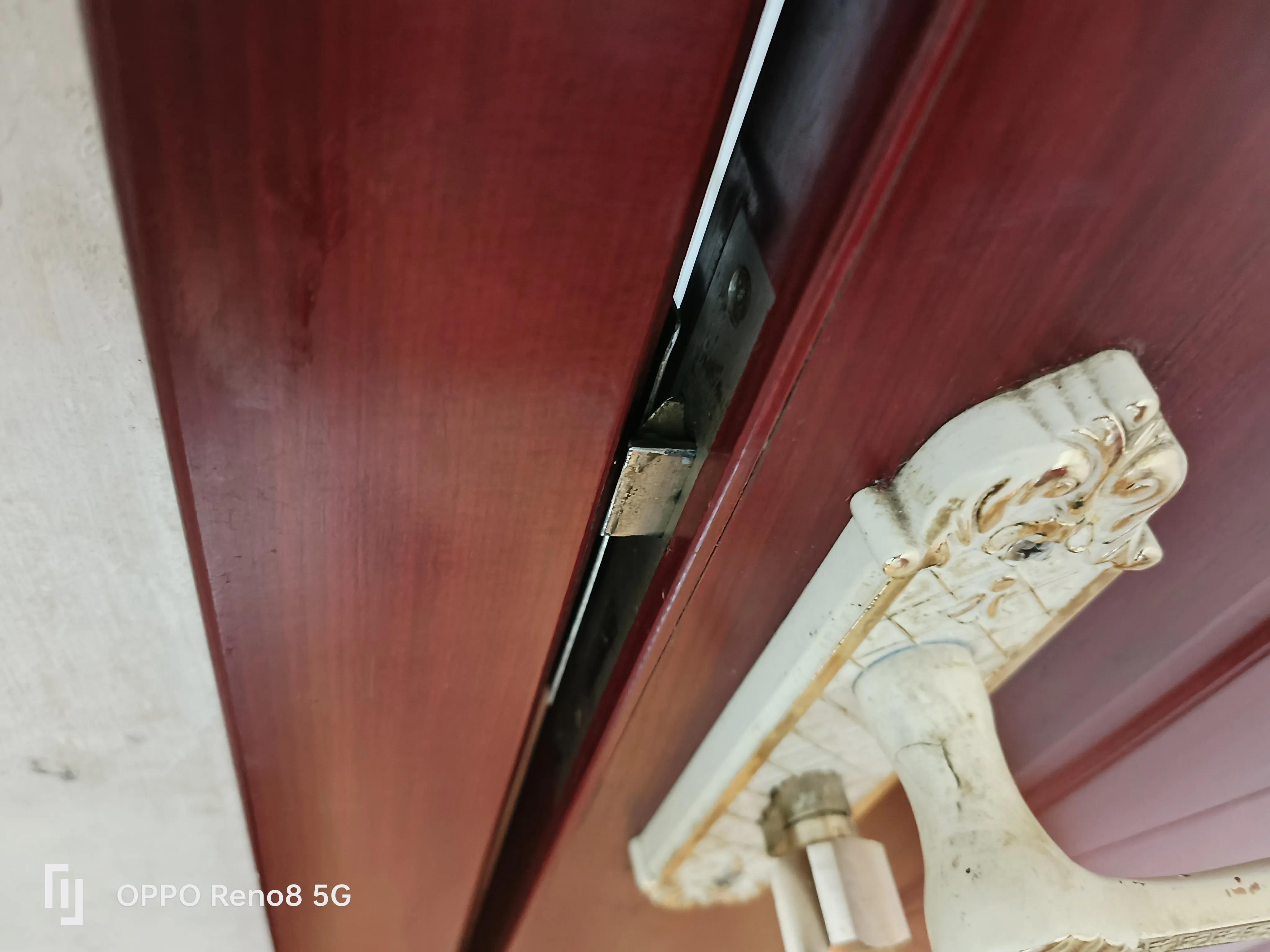 木门用一段后锁不住咋回事,木门常见故障及解决方法