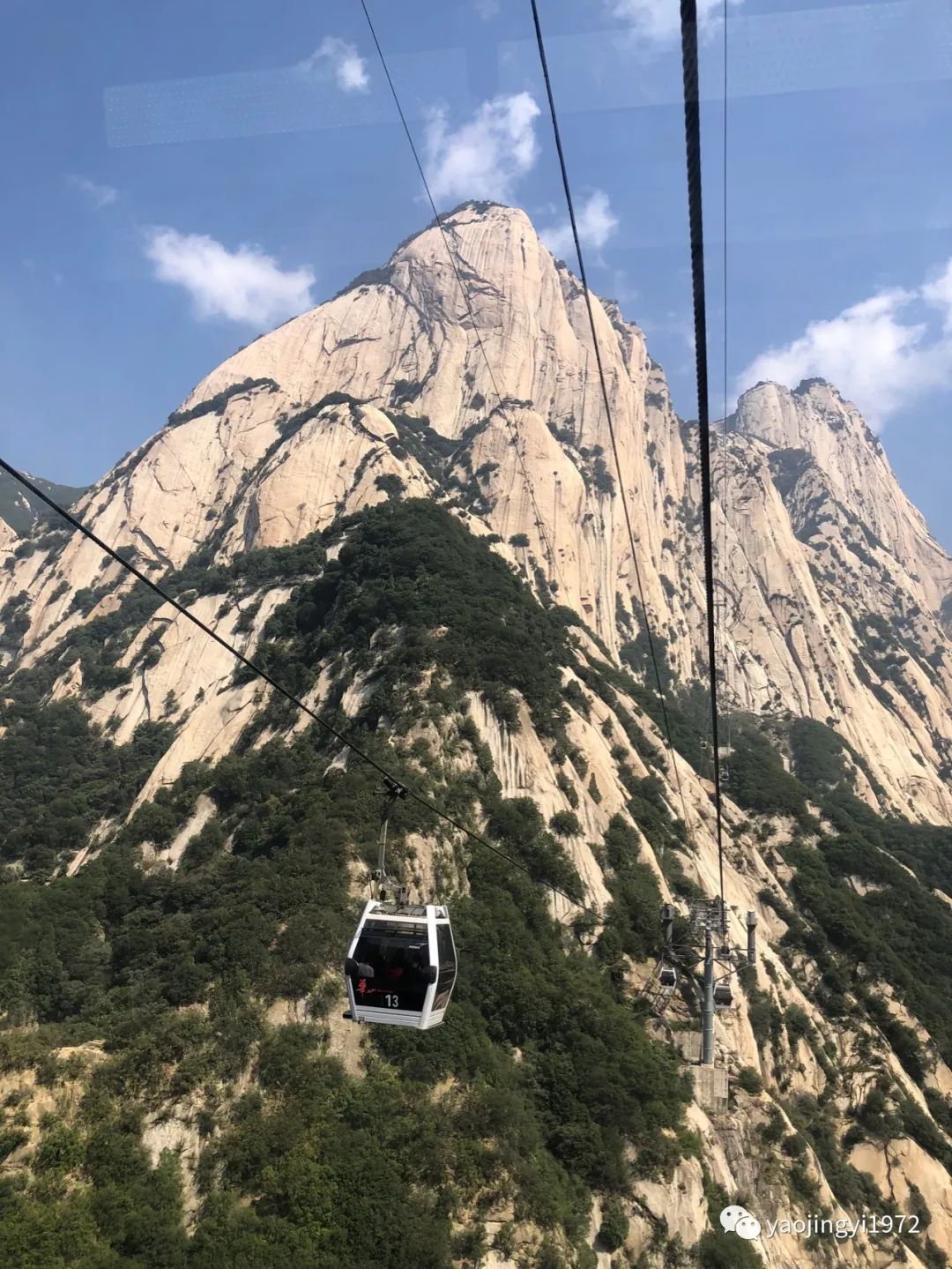 西岳华山不愧为天下第一险山,东岳泰山之雄西岳华山之险