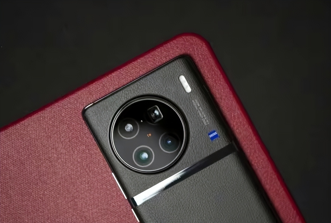 vivo和小米旗舰哪个更值得入手,vivo和小米旗舰机到底哪个更好