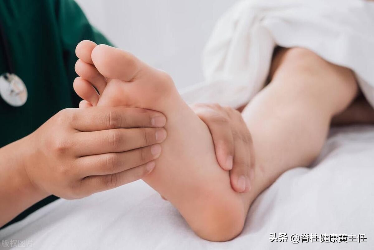 崴过脚后遗症2年了脚侧着压还疼,崴脚了留下后遗症怎么办