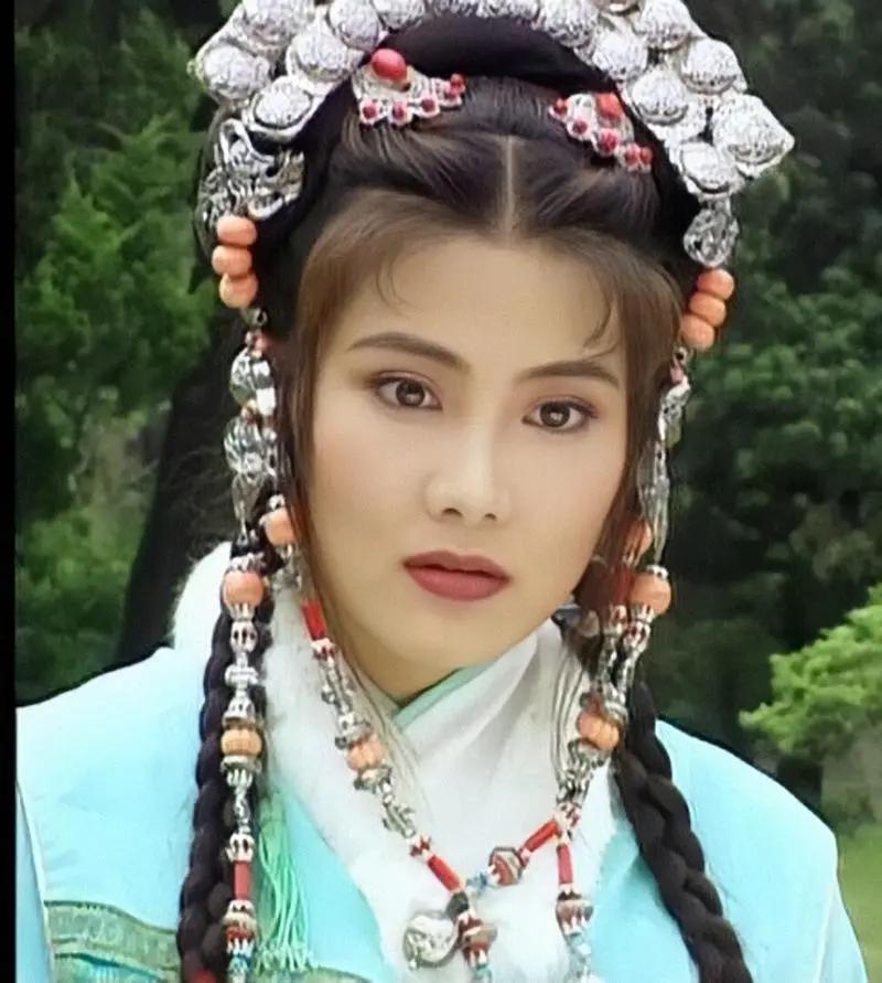 明星下颚骨整容后遗症,脸像鞋拔子怎么改善