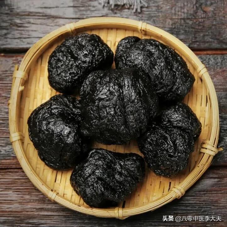 月经量少颜色暗沉吃啥药月经不调,月经量少手脚冰凉中医调理处方