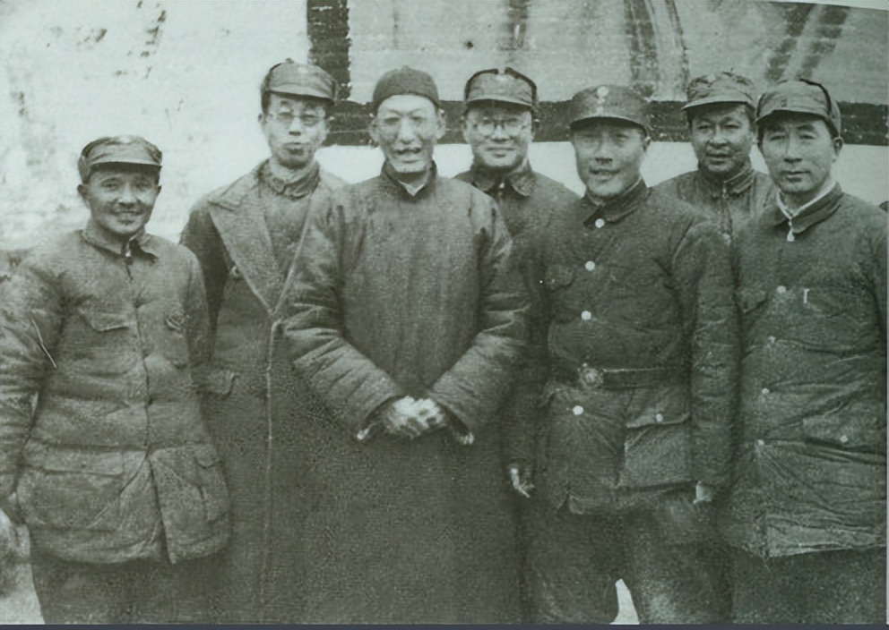 1957年，*伯承刘**拒绝中央任命，亲自给毛主席写信请辞，这是为何？