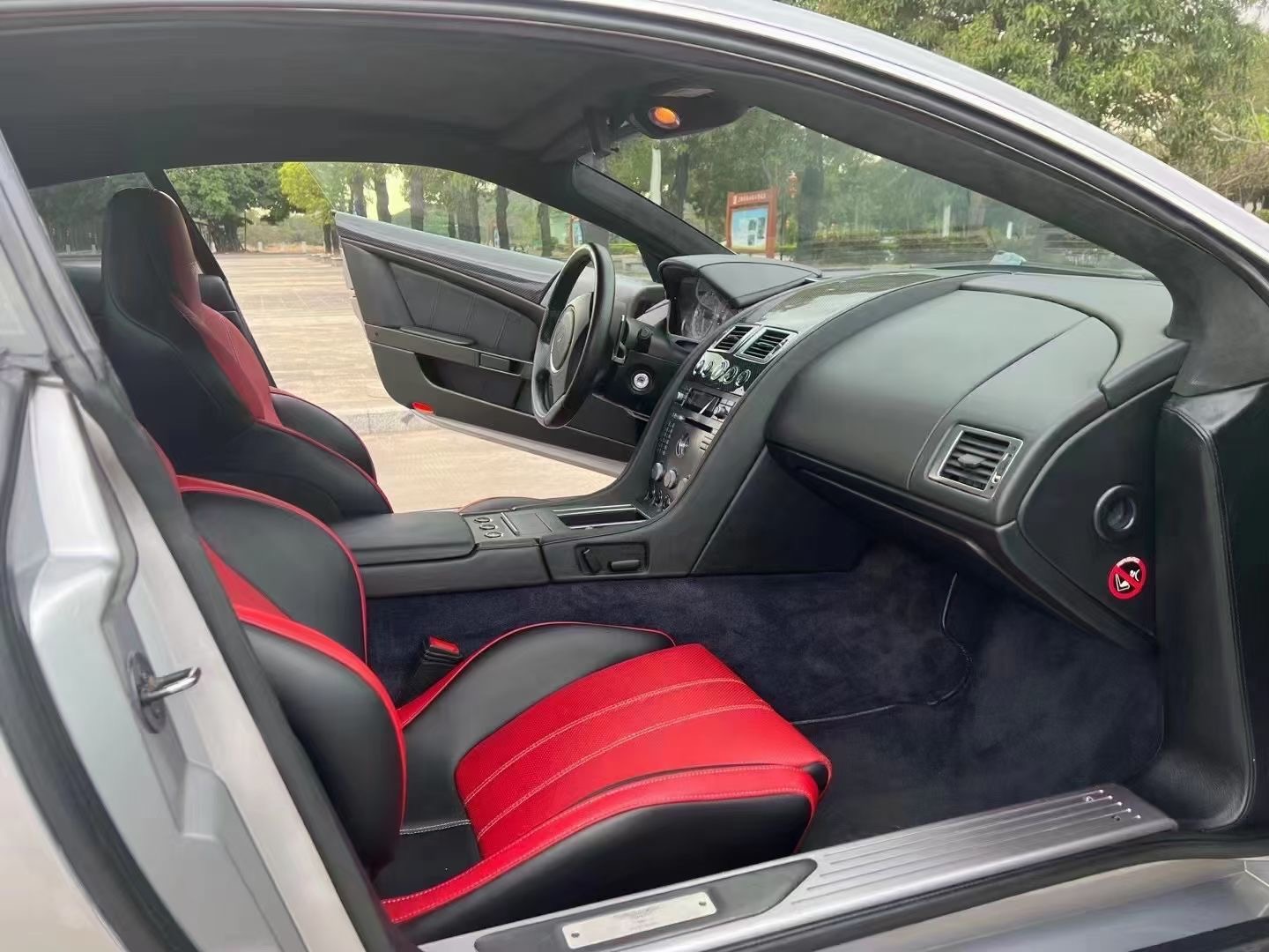 詹姆斯邦德007阿斯顿马丁,007阿斯顿马丁测评