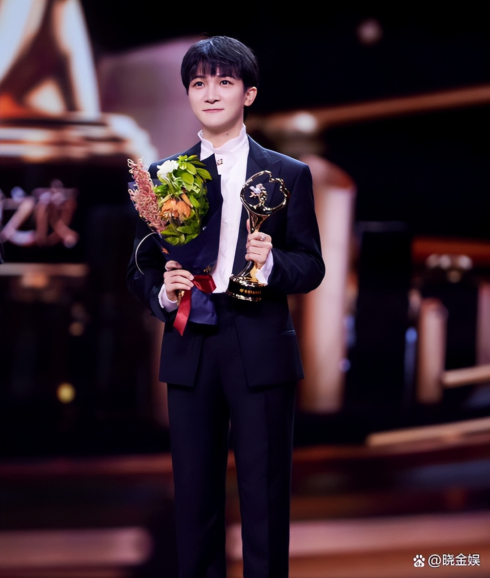 周深最新的晚会高光时刻,周深2023年官宣了哪些新节目