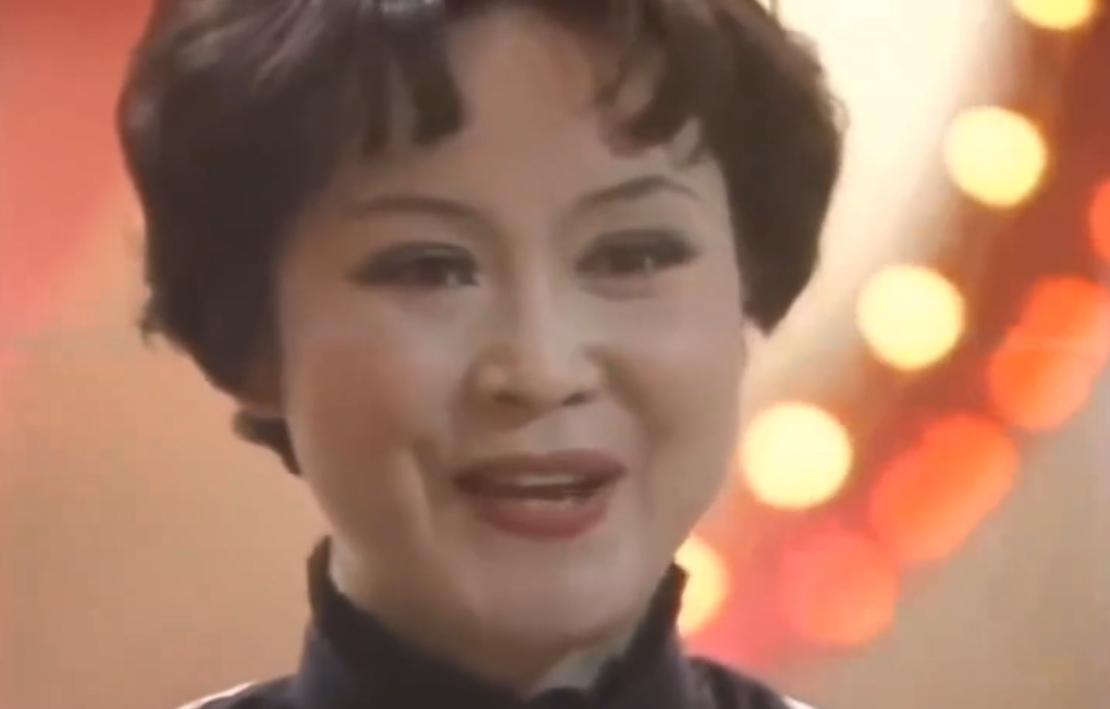 春晚现场吃鸡,39年前春晚