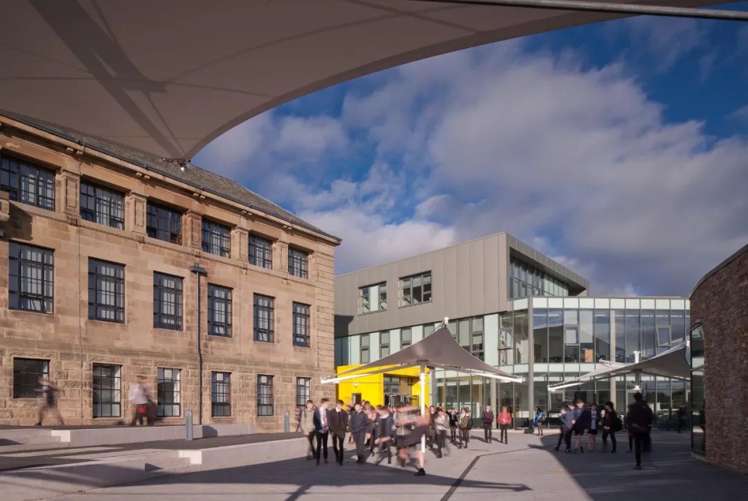 历史遗产的天然教科书｜建在百年历史保护区的学校合集