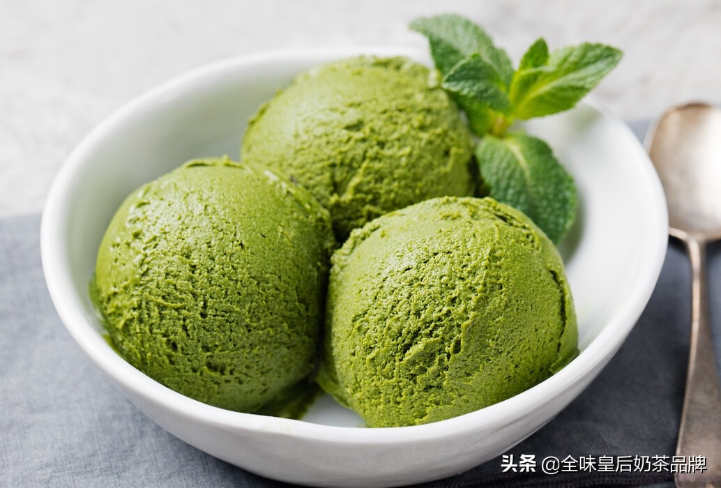 什么牌子的商用冰淇淋机好用,怎么选择商用冰淇淋机