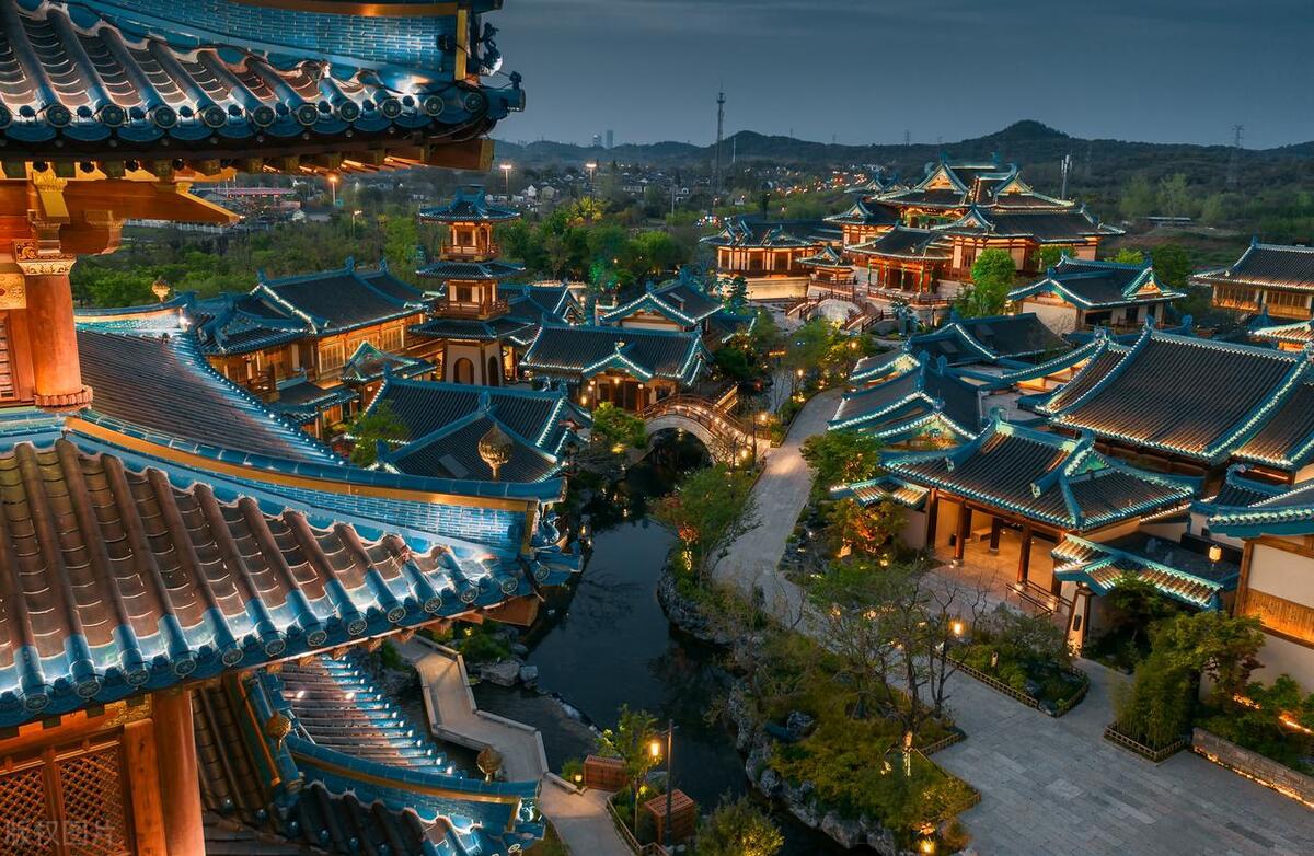 适合情侣去旅游的城市国外,适合情侣旅游的十大国外城市