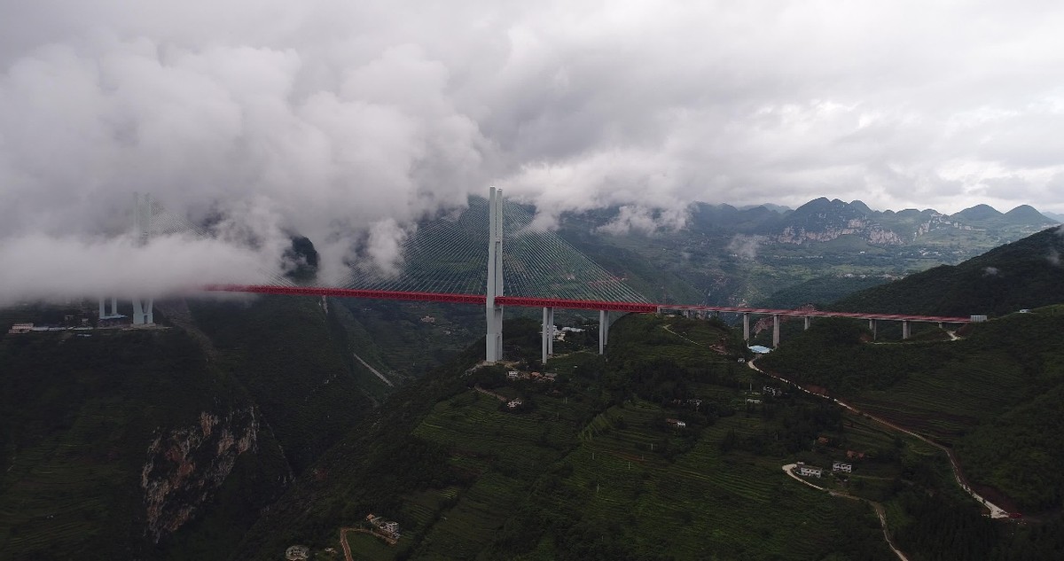 以上帝的视角看世界,上帝视角看贵州桥梁